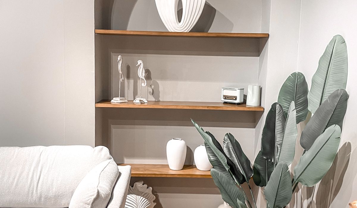 Budget Ways to Refresh a Tired Bathroom on a Weekend